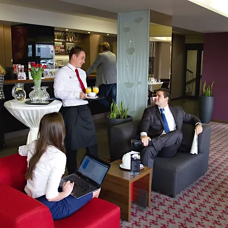 罗卡国会酒店 3* 科希策