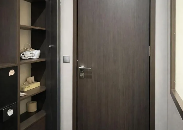 罗卡国会酒店 3*