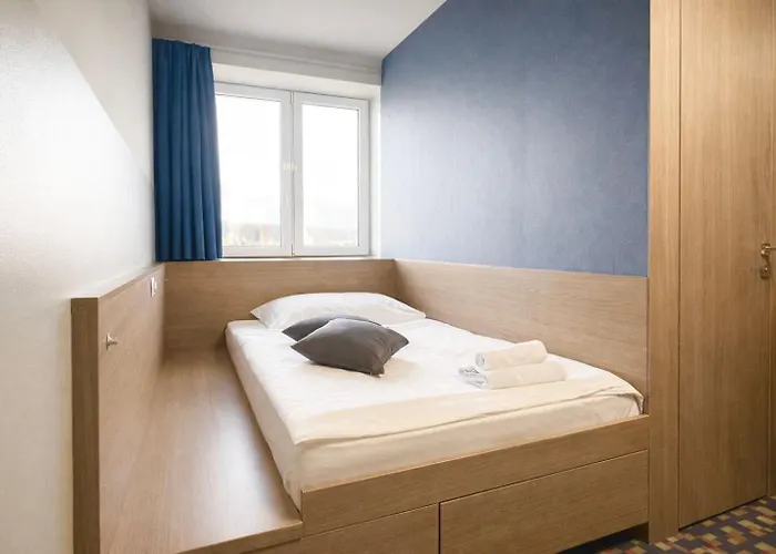 فندق Kongres Roca 3*