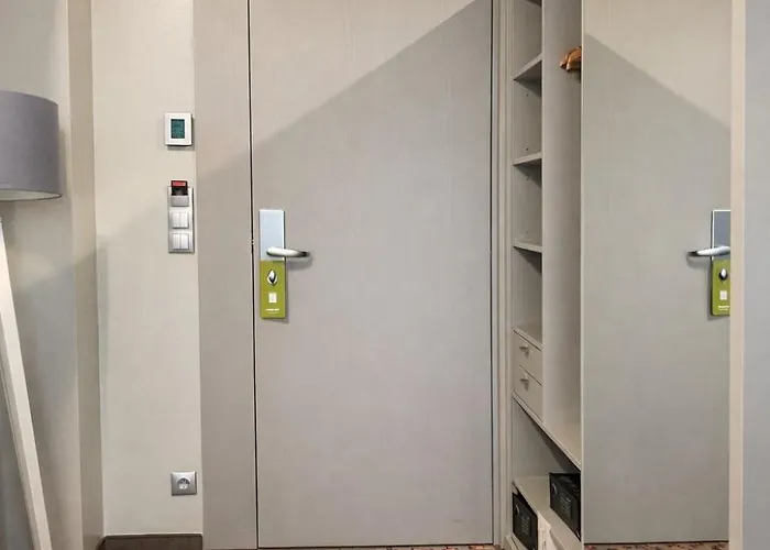 罗卡国会酒店 酒店