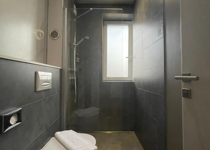 罗卡国会酒店 酒店